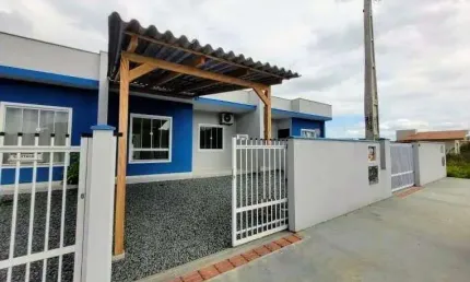 Casa geminada à venda com 2 quartos no bairro bananal do sul- guaramirim