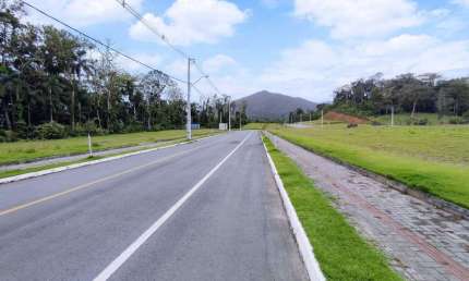 Terreno à Venda em Jaraguá do Sul, 364,77m² àrea total - Rau