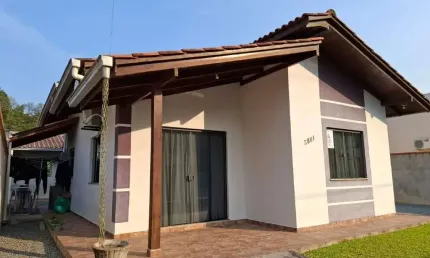 Casa à venda em jaraguá do sul com 3 dormitórios sendo 1 suíte – bairro rio da luz