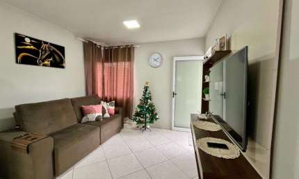 Casa Geminada à Venda em Guaramirim com 2 quartos - Bairro ILHA DA FIGUEIRA