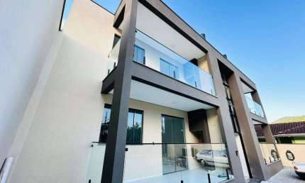 Apartamento NOVO de 105m² com 2 dormitórios + 1 suíte na Barra do Rio Cerro