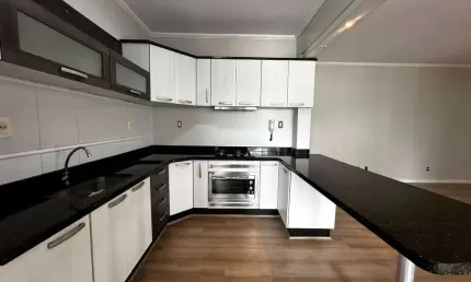 Apartamento à venda, 3 quartos, 1 suíte, 1 vaga, Rau - Jaraguá do Sul/SC