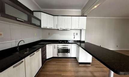 Apartamento com 3 quartos à venda na Rua Prefeito José Bauer, Rau, Jaraguá do Sul por R$ 510.000