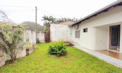 Casa à Venda com 3 dormitórios e amplo quintal no Bairro São Luís – Jaraguá do Sul