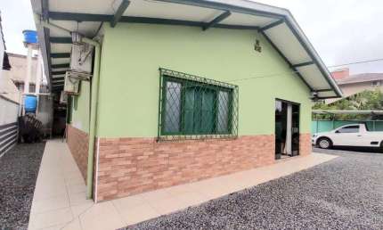 Casa à venda, 3 dormitórios, sendo 1 suíte, em São Luís - Jaraguá do Sul SC