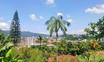 Vende-se terreno com 2.178m² de área total no bairro Vila Bapendi - Jaraguá do Sul SC