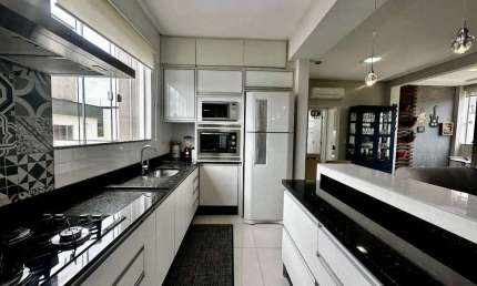 Apartamento à venda, 2 quartos, 1 suíte, 1 vaga, Amizade - Jaraguá do Sul/SC