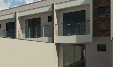Sobrado Geminado à Venda em Jaraguá do Sul com 3 quartos - Amizade