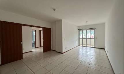Apartamento com 4 quartos à venda na Rua Domingos Rodrigues da Nova, Centro, Jaraguá do Sul por R$ 695.000