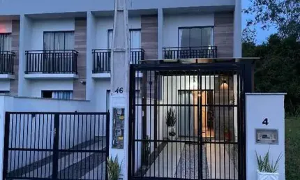 Sobrado Geminado à Venda em Jaraguá do Sul - com 2 Quartos - Três Rios do Sul