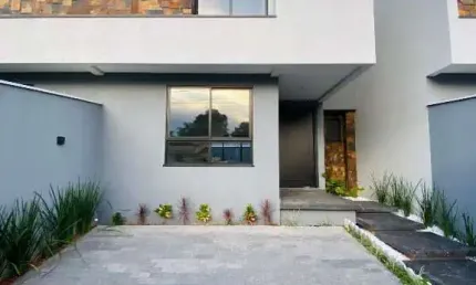 Sobrado Geminado à venda com 1 suite + 2 dormitórios no bairro Três Rios do Sul