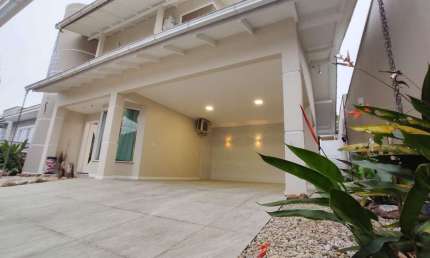 Casa para aluguel, 5 quartos, sendo 1 suíte, Bairro Jaraguá Esquerdo, Jaraguá do Sul/ SC.