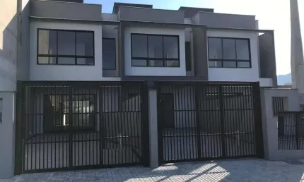 Geminado à Venda em Jaraguá do Sul com 3 quartos sendo 1 suíte – Bairro Amizade