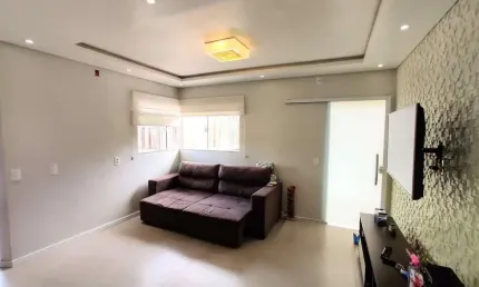 Casa à Venda em Jaraguá do Sul com 3 quartos sendo 1 suíte – Bairro Ilha da Figueira