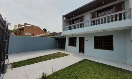 Casa para Venda em Curitiba, Bom Retiro, 3 dormitórios, 1 suíte, 3 banheiros, 8 vagas