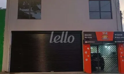 Barracão / Galpão / Depósito para alugar na Rua Doutor Mário Vicente, --, Vila Dom Pedro I, São Paulo, 221 m2 por R$ 9.735