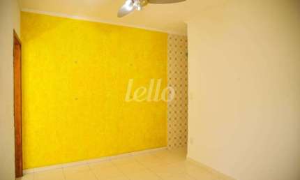 Casa comercial com 4 salas para alugar na Rua José de Azevedo Marques, --, Vila São Domingos, São Paulo, 70 m2 por R$ 2.500