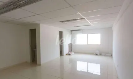 Sala comercial com 1 sala para alugar na Rua Voluntários da Pátria, --, Santana, São Paulo, 44 m2 por R$ 2.640