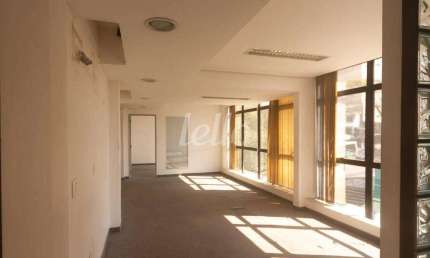 Sala comercial com 8 salas para alugar na Rua Heitor Penteado, --, Sumarezinho, São Paulo, 197 m2 por R$ 9.850