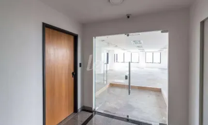 Sala comercial com 1 sala para alugar na Rua Júlio Gonzalez, --, Barra Funda, São Paulo, 546 m2 por R$ 24.570