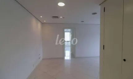 Sala comercial com 3 salas para alugar na Rua Joaquim Floriano, --, Itaim Bibi, São Paulo, 75 m2 por R$ 4.500