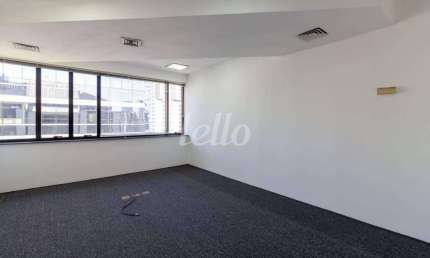 Sala comercial com 15 salas para alugar na Avenida Engenheiro Luiz Carlos Berrini, --, Cidade Monções, São Paulo, 400 m2 por R$ 19.500