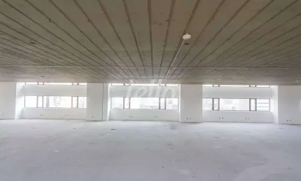 Sala comercial com 3 salas para alugar na Avenida Doutor Chucri Zaidan, --, Vila Cordeiro, São Paulo, 692 m2 por R$ 48.475