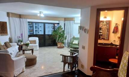 Apartamento com 3 quartos para alugar na Rua Inhambú, --, Vila Uberabinha, São Paulo, 190 m2 por R$ 8.330