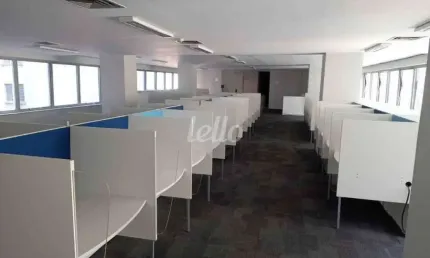 Sala comercial com 7 salas para alugar na Avenida Ipiranga, --, República, São Paulo, 380 m2 por R$ 7.800