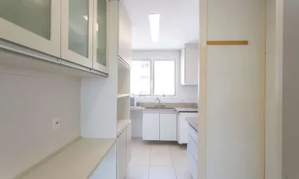 Apartamento com 3 quartos para alugar na Rua Benedito Lapin, --, Itaim Bibi, São Paulo, 151 m2 por R$ 18.000