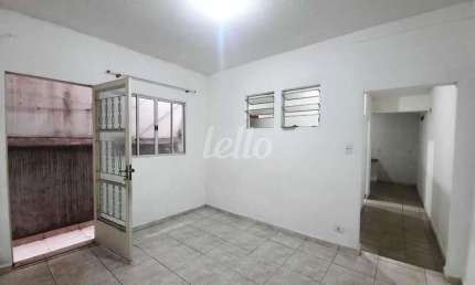 Casa com 2 quartos para alugar na Avenida Doutor Antônio Maria Laet, --, Parada Inglesa, São Paulo, 50 m2 por R$ 1.400
