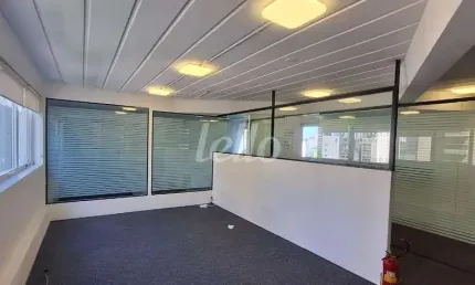 Sala comercial com 1 sala para alugar na Rua Funchal, --, Vila Olímpia, São Paulo, 163 m2 por R$ 9.000