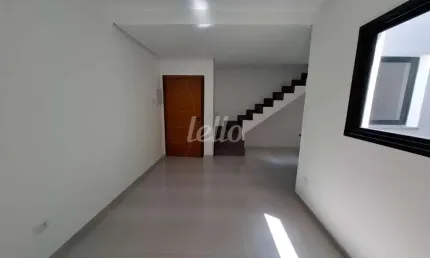 Apartamento com 2 quartos para alugar na Rua Grã-Bretanha, --, Vila Príncipe de Gales, Santo André, 45 m2 por R$ 2.800