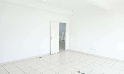 Sala comercial com 3 salas para alugar na Rua José Ricardo, --, Vila Aquilino, Santo André, 284 m2 por R$ 2.500