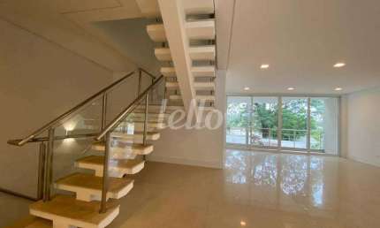 Casa em condomínio fechado com 4 quartos para alugar na Rua Tomé Portes, --, Brooklin Paulista, São Paulo, 424 m2 por R$ 24.000