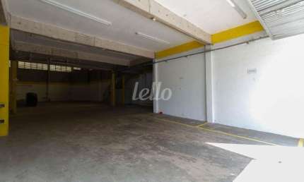 Barracão / Galpão / Depósito para alugar na R.  Rua Avencas, --, Recanto Sombra do Ipê, Santana de Parnaíba, 2200 m2 por R$ 45.000