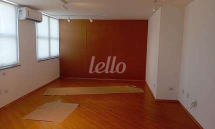 Sala comercial com 1 sala para alugar na Avenida Rebouças, --, Cerqueira César, São Paulo, 44 m2 por R$ 2.800