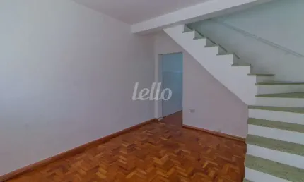 Casa com 2 quartos para alugar na Trv. Doutor Langgaard, --, Vila Nivi, São Paulo, 70 m2 por R$ 2.400