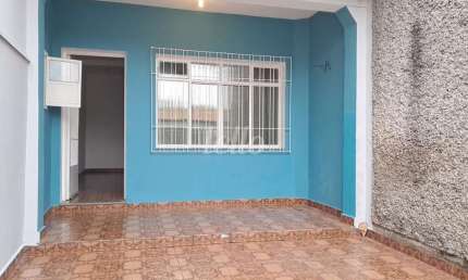 Casa com 2 quartos para alugar na Rua Porto Alegre, --, Vila Bertioga, São Paulo, 96 m2 por R$ 2.300