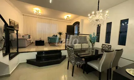 Casa com 4 quartos à venda na Rua Antônio de Sousa Delmundo, 527, Jardim Vila Formosa, São Paulo, 232 m2 por R$ 990.000