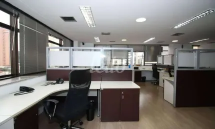 Sala comercial com 4 salas à venda na Rua Fernandes Moreira, 1166, Chácara Santo Antônio, São Paulo, 327 m2 por R$ 1.200.000