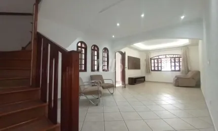 Casa com 3 quartos à venda na Rua Olímpia, 212, Vila Alpina, São Paulo, 214 m2 por R$ 827.000