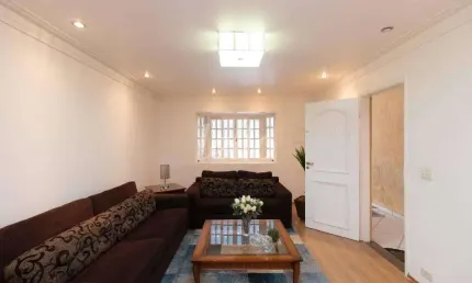 Casa com 3 quartos à venda na Rua Jaguaribe, 91, Vila Tibagi, Guarulhos, 162 m2 por R$ 850.000