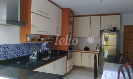 Casa com 4 quartos à venda na rua doutor amâncio de carvalho, 1051, vila baeta neves, são bernardo do campo, 181 m2 por r$ 580.000