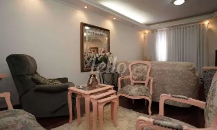 Casa com 5 quartos à venda na Rua Alexandria, 12, Vila Metalúrgica, Santo André, 217 m2 por R$ 980.000