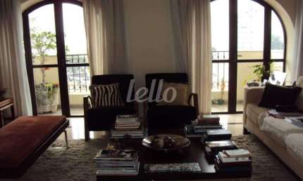 Apartamento com 3 quartos à venda na Rua Guaimbé, 668, Mooca, São Paulo, 150 m2 por R$ 1.500.000
