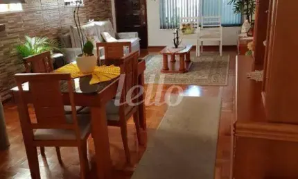 Casa com 4 quartos à venda na Rua Adelino Alves, 81', Santo Amaro, São Paulo, 196 m2 por R$ 930.000