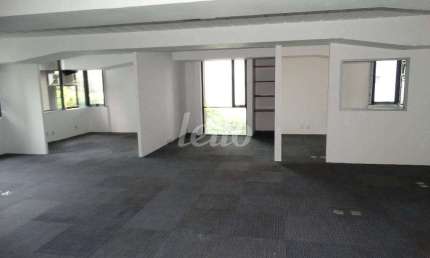 Sala comercial com 6 salas à venda na Rua Sansão Alves dos Santos, 20, Cidade Monções, São Paulo, 212 m2 por R$ 2.017.800