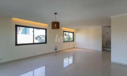 Casa com 4 quartos à venda na Rua Theodomiro Moraes Cunha, 118, Horto Florestal, São Paulo, 600 m2 por R$ 4.200.000