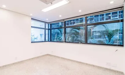 Sala comercial com 1 sala à venda na Rua Jesuíno Arruda, 676, Itaim Bibi, São Paulo, 28 m2 por R$ 380.000